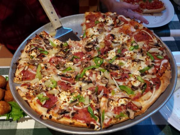 Premium pizza 2.png